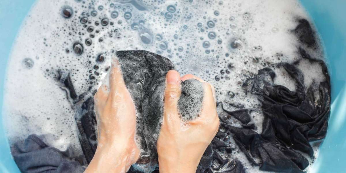 The handiest way to hand-wash clothes